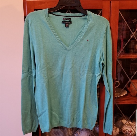 NWOT- Tommy Hilfiger Light Blue V-Neck Ivy Sweater - Picture 1 of 4